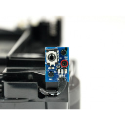 Mac mini Model A1176 Замена ИК-платы и кабеля